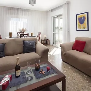 https://piso-espacioso-y-luminoso-en-torrox-costa.es-andalucia.com